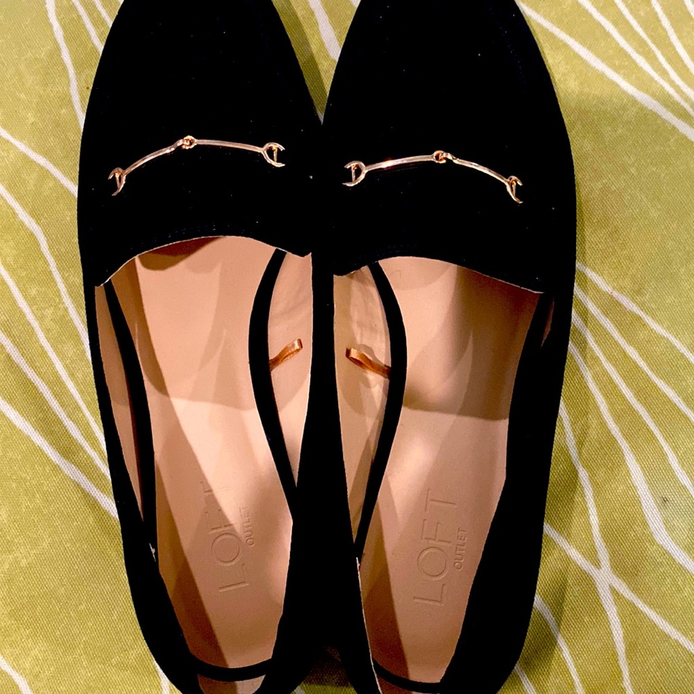 Absolutely stunning Loft Black/Gold Flat loafer dress shoes